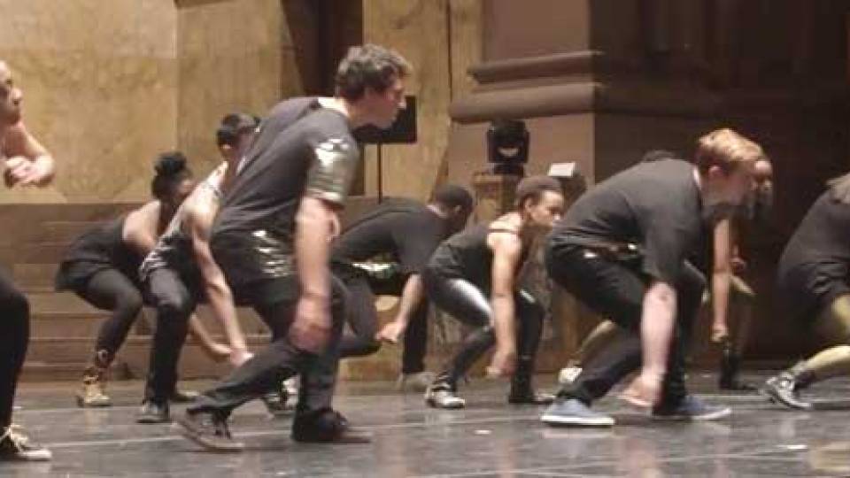 diSiac dancers